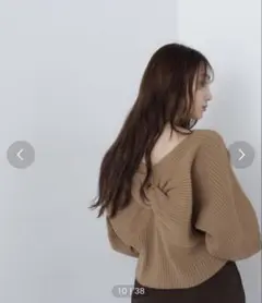 NATURAL BEAUTY BASIC 2WAYツイストデザインニット