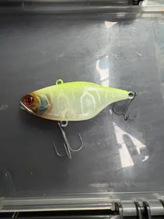 Item thumbnail for item e4479850-9cc4-41e6-8d3b-c0352e82f7dd