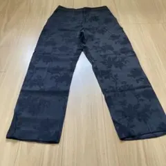 ザラZARAパンツ　光沢ブラックのサムネイル