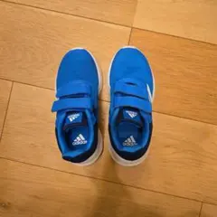 adidas 青 スニーカー 18.0