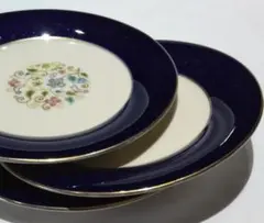 H127.レトロ・紺色に花と鳥の絵柄の皿３枚セット