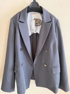 新品タグ付　アプワイザーリッシェ　ブローチ付きテーラードジャケット