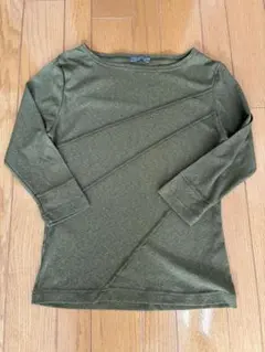 シアーTシャツ　カーキ色　七分袖