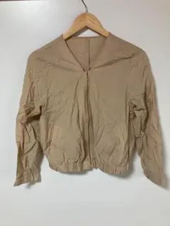 FREDY emue ベージュ ノーカラージャケット フロントジッパー