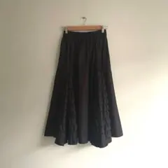 ティアードフリル付き　ロングスカート　ブラック　個性的