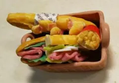 Item thumbnail for item 6b8b5fe1-1cb6-4e5a-ae9b-881bc4e77601