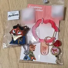 ズートピア　ニック　ブローチ　カラビナ
