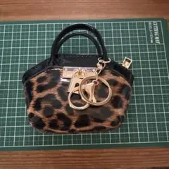 バックチャーム