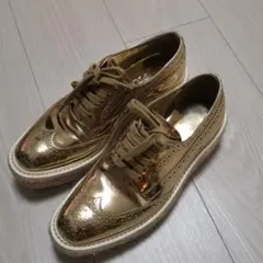 Pradaレースアップシューズ