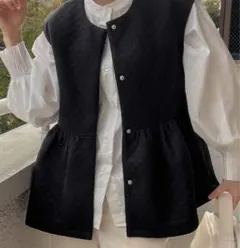 ブラック キルティングベスト フレアシルエット