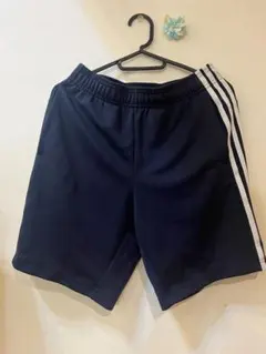 adidas ネイビー ショートパンツ Sサイズ