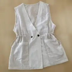 【美品】DISCOAT ベスト ジレ アイボリー　フリーサイズのサムネイル