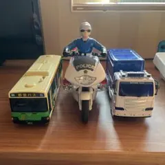 トイコー　白バイ　都営バス　ゴミ収集車のサムネイル