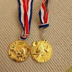 ミッキーマウス メダル 2個セット　2023 2024