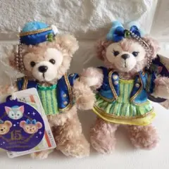 新品 ダッフィー&シェリーメイ 15周年 ストラップ バッジ ぬいぐるみ