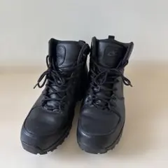 Nike ブラック ハイカットスニーカー