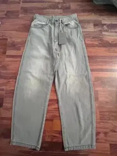 ライトグレー ワイドデニムパンツ 未使用