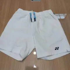 ヨネックス　 ホワイト ショートパンツ