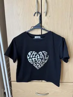 ハートプリント 黒 クロップドTシャツ