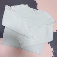 ユニクロ　ショート丈トレーナー　美品