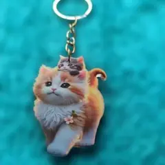 新品未使用で可愛い猫と子猫のアクリルキーホルダー