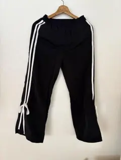 ナイロンパンツ　トラックパンツ　サイドラインパンツ　リボン付き　ブラック