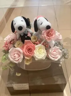 結婚式　スヌーピー　花　フラワーアレンジメント