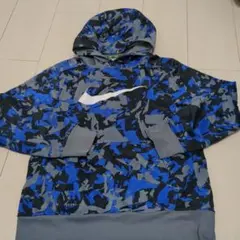 ナイキ　パーカー