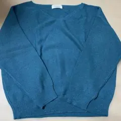 ニットグリーン