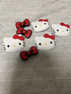 値下げ⭕️即購入⭕️クロックス ジビッツ 7個セットのサムネイル