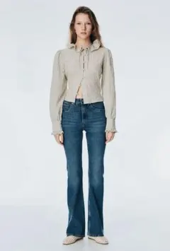 H&M フレアードハイデニム