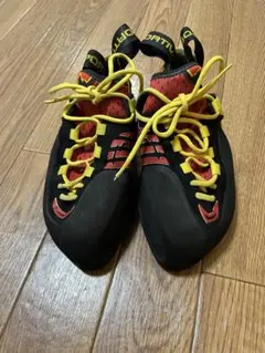 Item thumbnail for item a474eb80-a1d5-49f0-95e7-f5c60f86b9a4