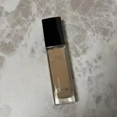DIOR ディオールスキン フォーエヴァースキンコレクトコンシーラー　0.5N