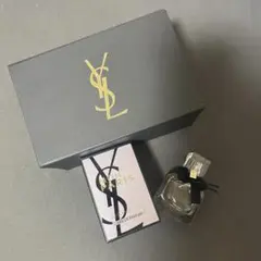 【美品】YSL モンパリ オーデパルファム30mL