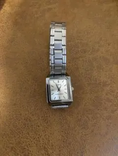 カシオ　腕時計　シルバー