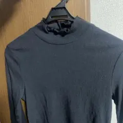 リブ編みタートルネック長袖トップス 黒