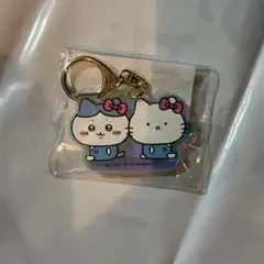 ちいかわ×サンリオキャラクターズ オーロラアクリルキーホルダー キティ ハチワレ