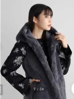 ヤマダヤ　フーデッド　ファーベスト　ラディエイト　チャコールグレー