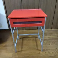 キャビネット　鏡台　ミラー　収納付きミラー　真っ赤な鏡台　脚はスチール