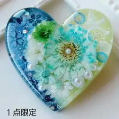 レジン ヘアゴム マトリカリア 薄紫系 67 - メルカリ