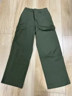 ユニクロ　オリーブグリーン ワークパンツ