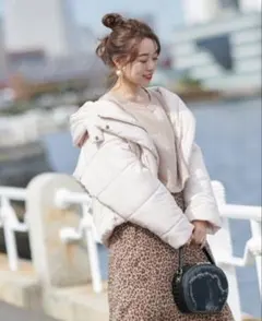 【chico】フード付き中綿ブルゾン　ライトベージュ