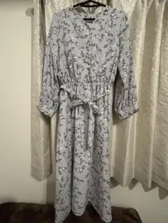 【新品未使用】花柄ワンピース ロング丈 水色 M ウエストリボン 春服 秋服
