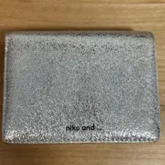 ニコアンド　財布