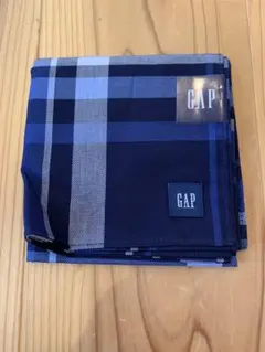 【最終価格　新品未使用】GAP ギャップ ハンカチのサムネイル