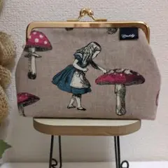 ハンドメイド　がま口ポーチ（アリス）
