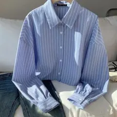 ブルーストライプシャツ　ショートシャツ