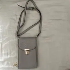 ショルダー　クロコダイル風　スマホショルダーバッグ　グレージュ