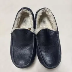 UGG ブラックレザー モカシン