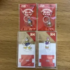 ディズニー アクリル　キーホルダー ４個